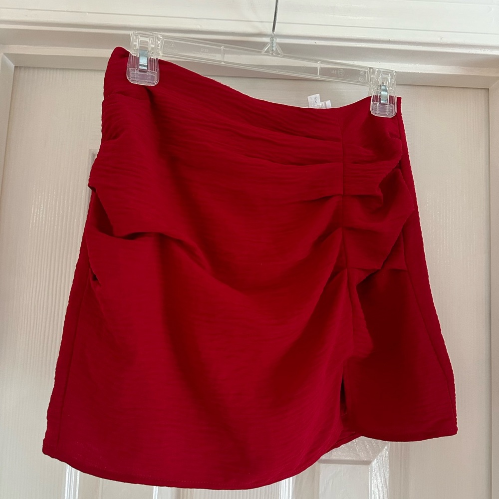 Lelis mini red skirt